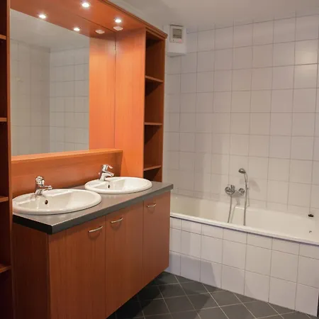 Сasa de vacaciones Spacious With Sauna In Libomont, Cleaning Included